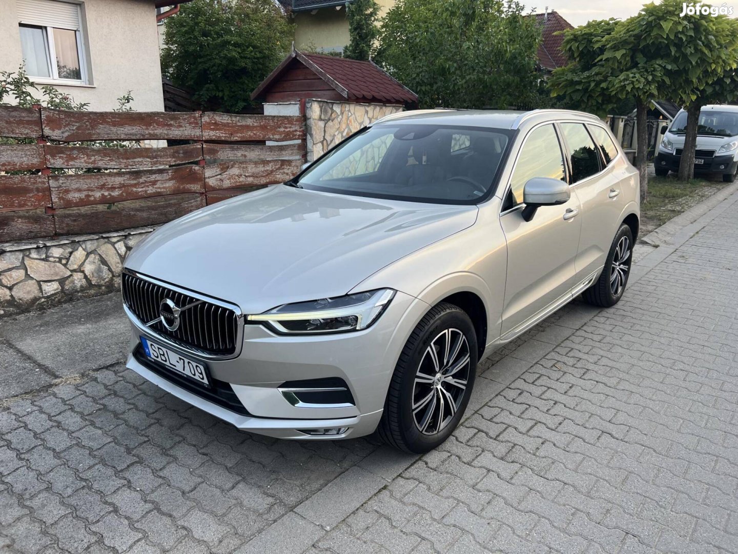 Volvo XC60 2.0 [D4] Inscription Geartronic M.o-...